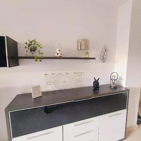 Apartment Apartament Selwo - Garden & Pool, Holidays *